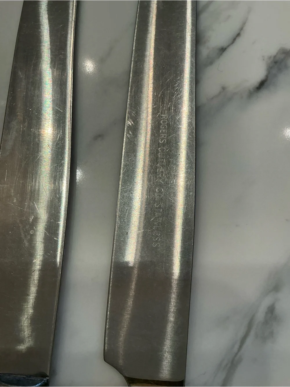 1847 Rogers BrosSet of 5 Ornate Silver Dining Knives - Decorative Silver Finish